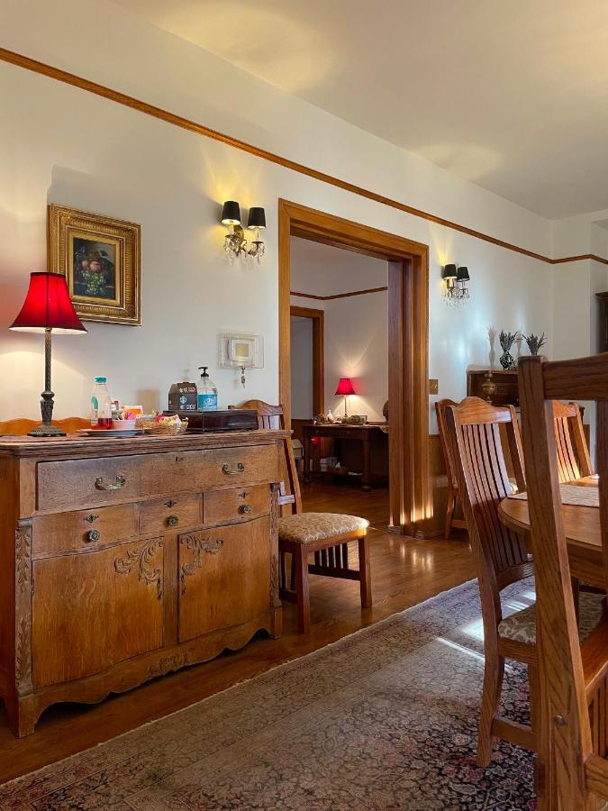 Cecil Bacon Manor Bed & Breakfast Seattle Exterior photo